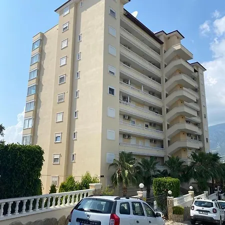 Gold Bau Apartment *